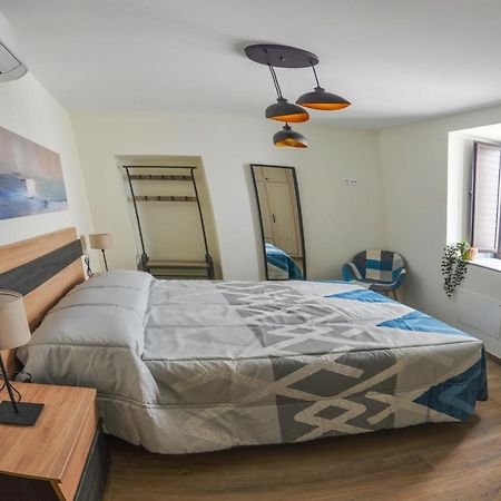 Apartamentos Turísticos Hornillo Caceres Bagian luar foto