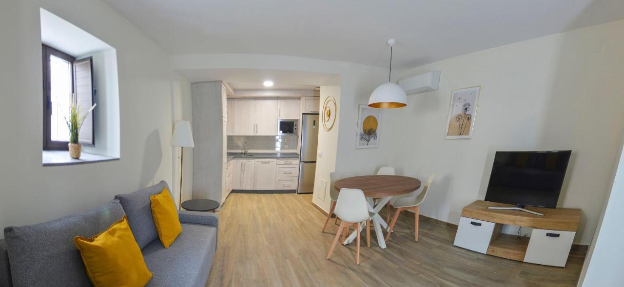 Apartamentos Turísticos Hornillo Caceres Bagian luar foto