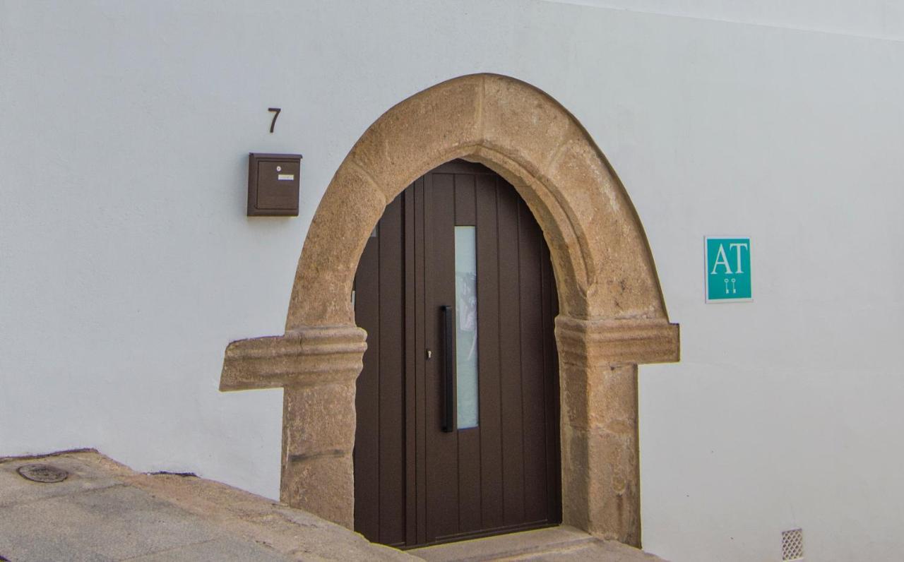 Apartamentos Turísticos Hornillo Caceres Bagian luar foto